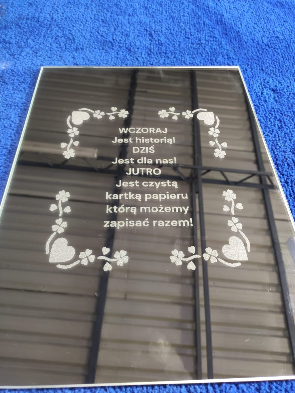 Personalizowane szkło z grawerem — prezent na ślub, rocznicę, wyjątkową okazję