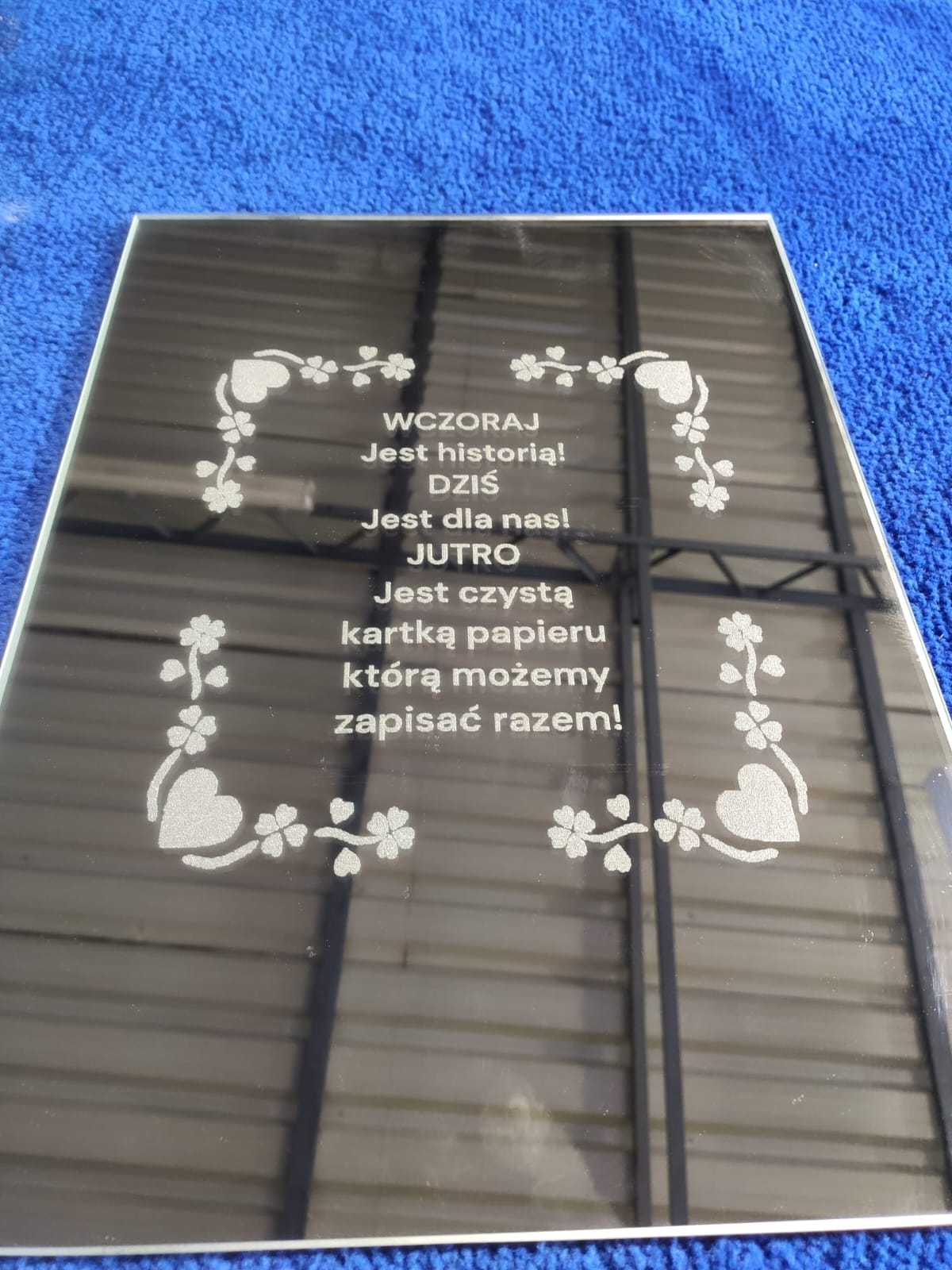Personalizowane szkło z grawerem — prezent na ślub, rocznicę, wyjątkową okazję